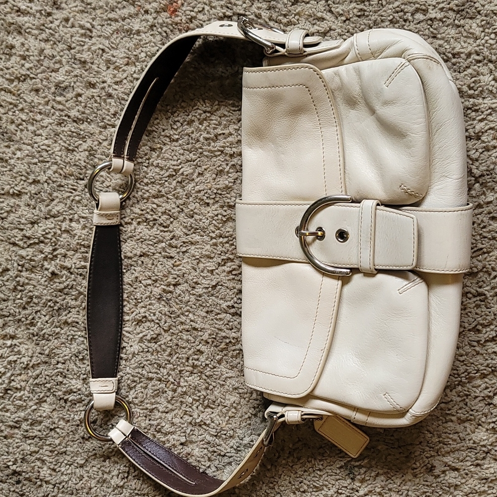COACH Leather Off White Shoulder Purse